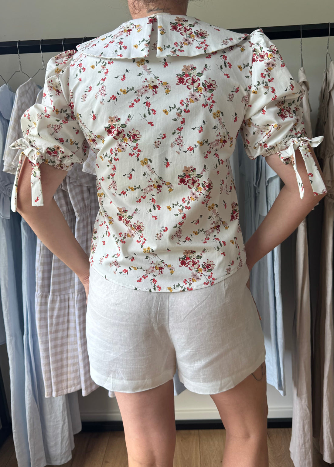 Jenny Blouse Short Sleeve Floral - Size: S