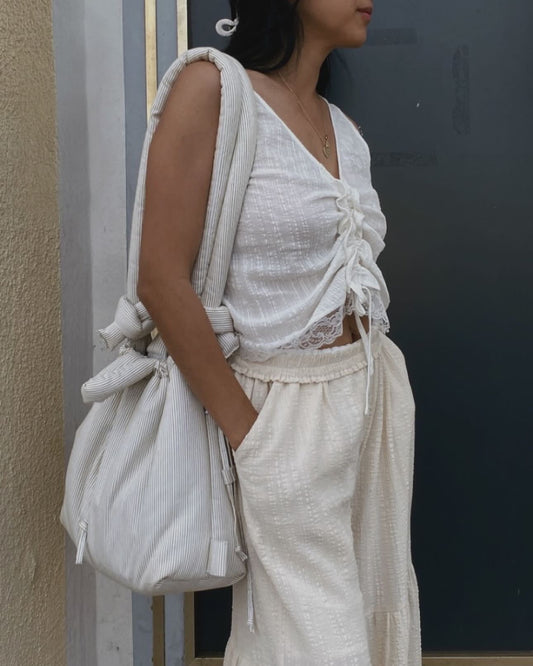 Ari Top Ivory