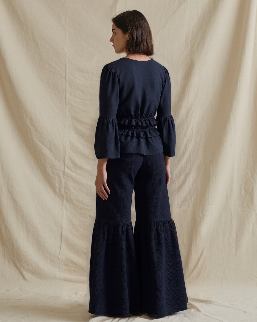 Leo Top Black