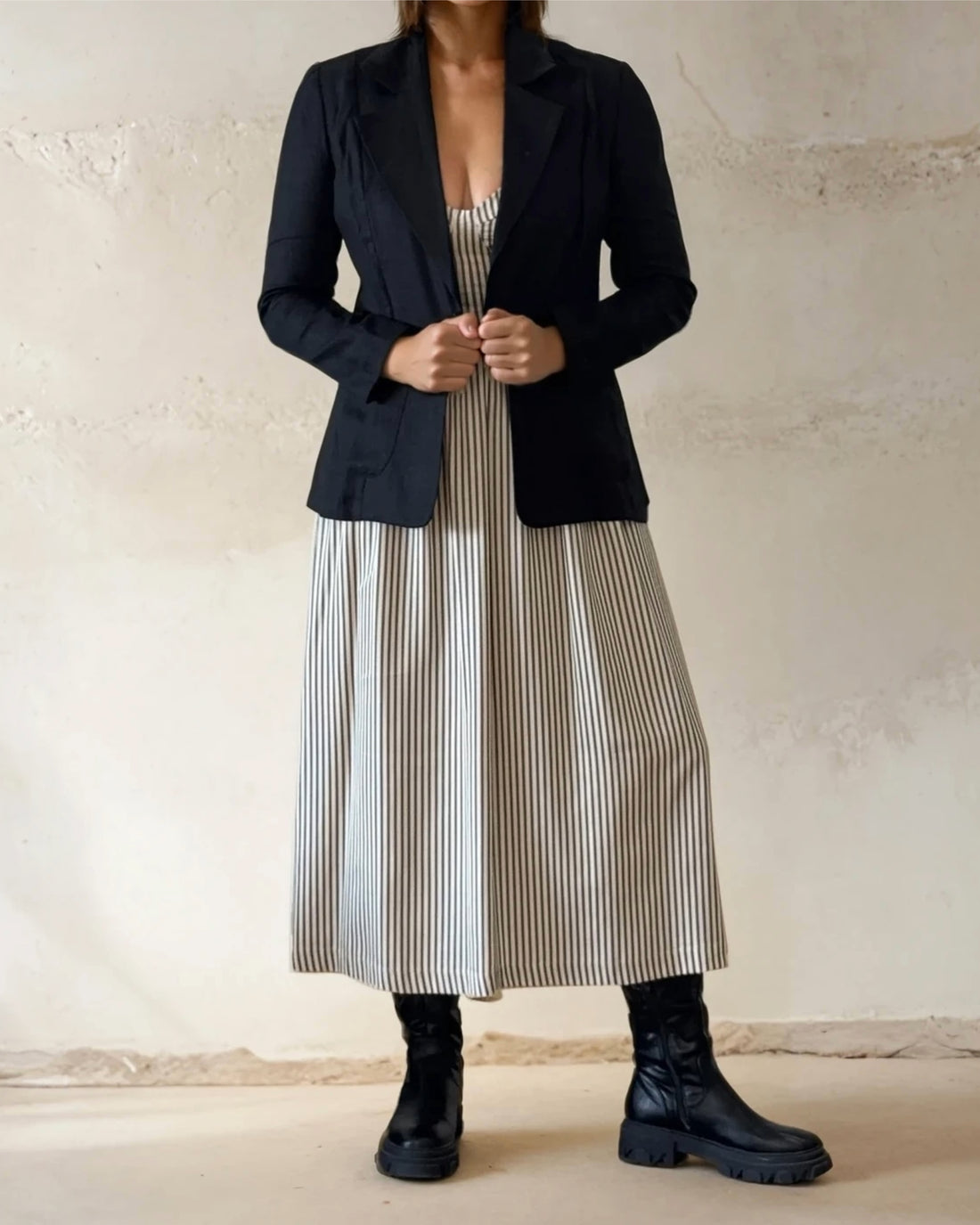 Henry Blazer Black Linen Sample - Size: S,M