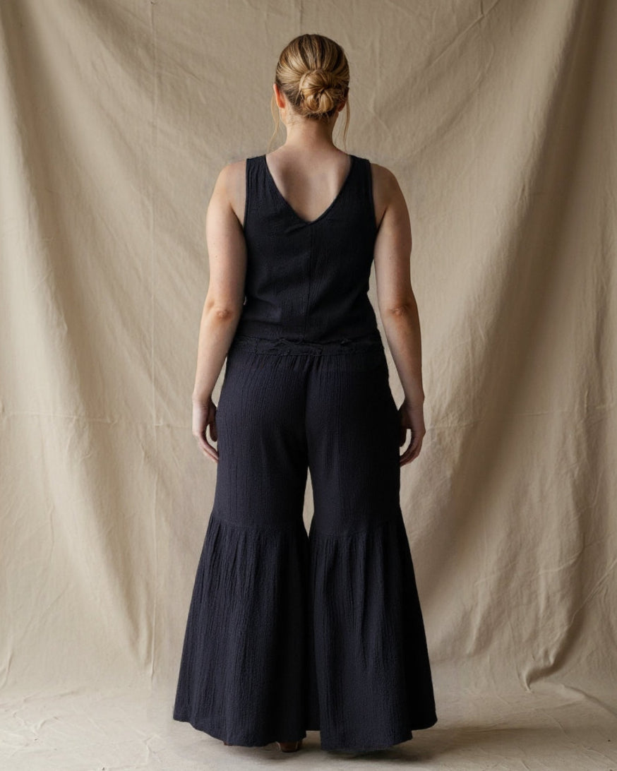 Ari Top Black
